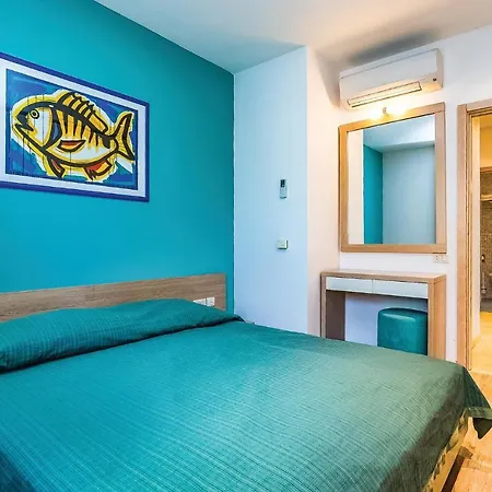 In With Sauna, 1 Bedrooms And Wifi